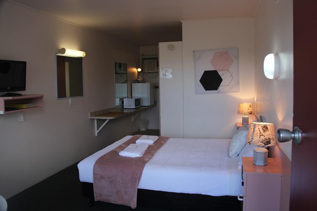 Caloundra Suncourt Motel Esterno foto